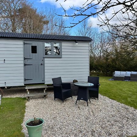 Greatwood Shepherds Hut 배틀 외부 사진