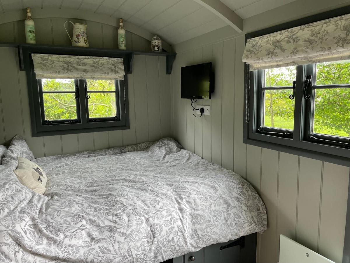 Greatwood Shepherds Hut 배틀 외부 사진