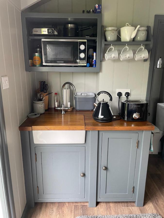 Greatwood Shepherds Hut 배틀 외부 사진